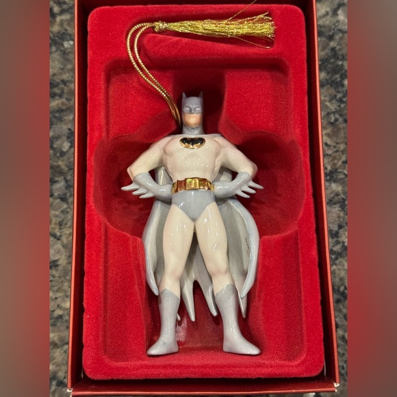LENOX BATMAN Porcelain Christmas Ornament DC WB Superhero Gift Collectible NIB - Picture 9 of 11